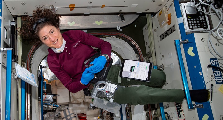 Nasa Astronaut Christina Koch Sets New Record For Longest Spaceflight By A Woman National