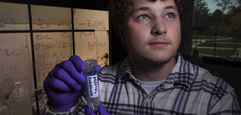 Nick Barmore, a chemistry student who is working on an undergraduate research project with Steven Girard, associate professor of chemistry, has been awarded $4,000 for his ongoing research on sensor materials. He is shown in Girard's lab on Wednesday, Oct. 25, 2023. Photos by Craig Schreiner